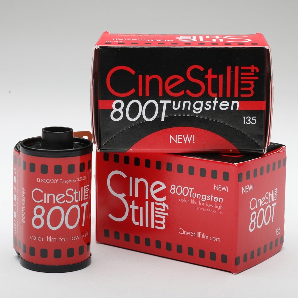 Có rất nhiều loại film máy ảnh trên thị trường hiện nay nhưng film 135 vẫn là loại film máy ảnh phổ biến nhất.