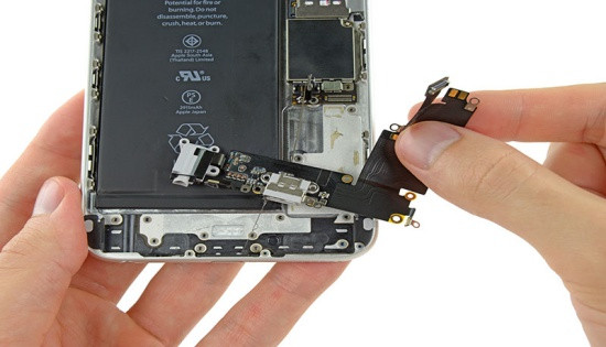 iPhone 6 Plus sạc không vào pin