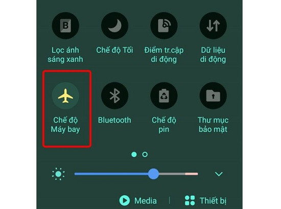 Bật tắt chế độ máy bay trên điện thoại