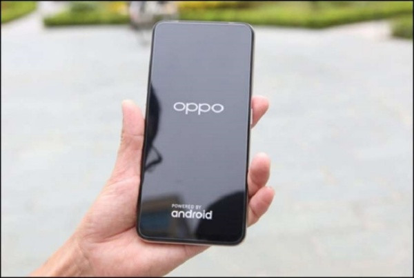 Khởi động lại Oppo