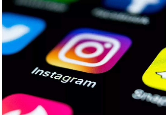 Nguyên nhân Instagram có tiếng Thái