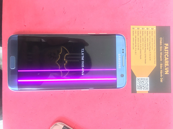 Samsung s7 edge lỗi sọc hồng buộc phải thay màn hình nguyên bộ