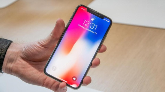 Lỗi màn hình iPhone X bị sọc xanh