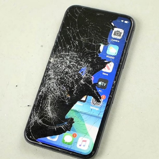 Nguyên nhân iPhone 11 bị chảy mực màn hình