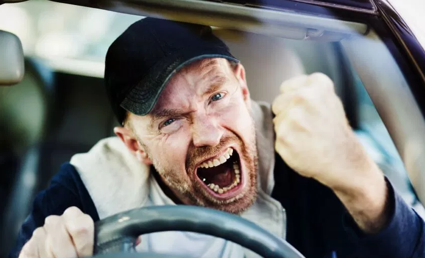 Aggressive nghĩa là gì