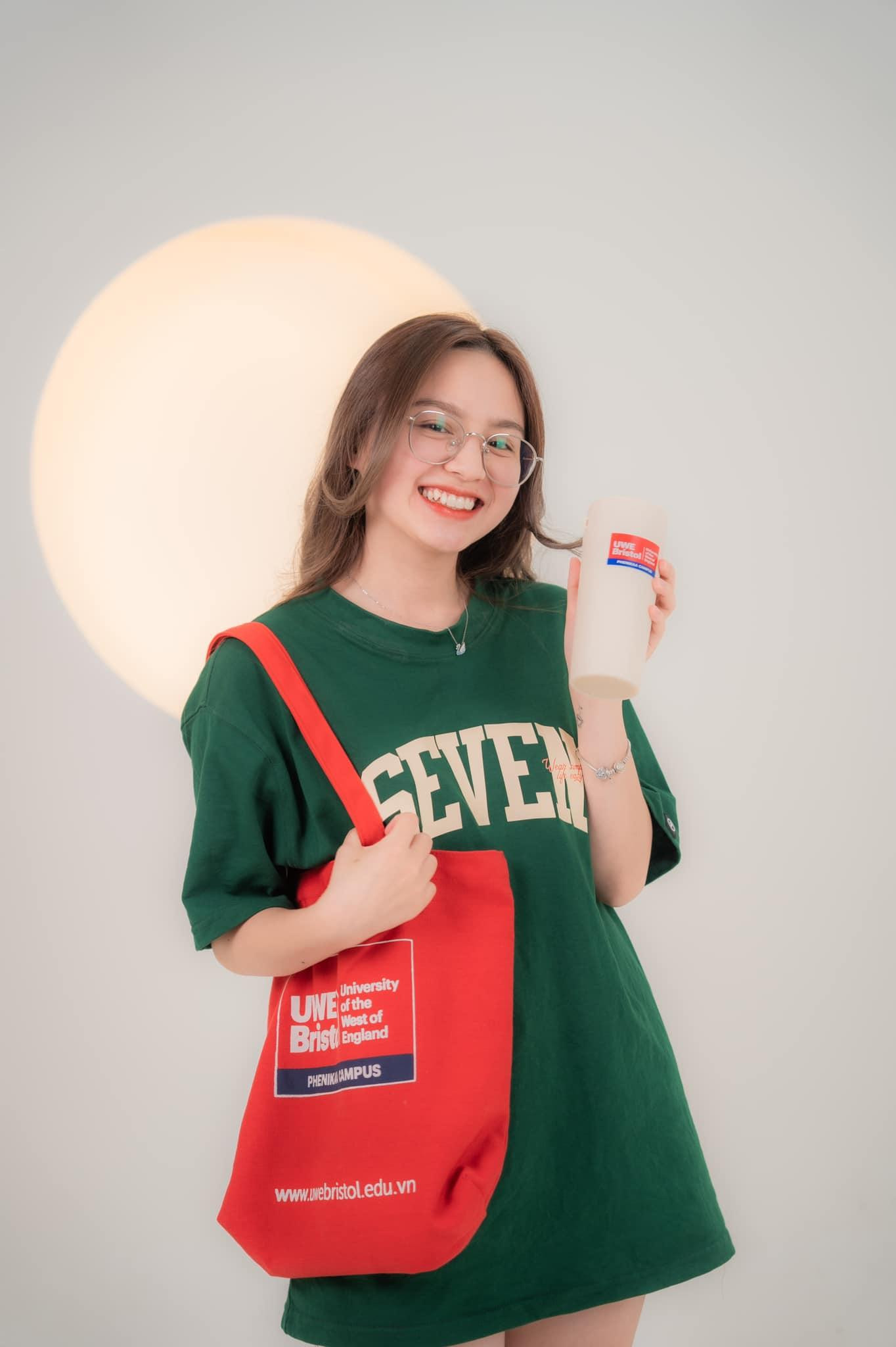 đặng thu hà mấy tuổi