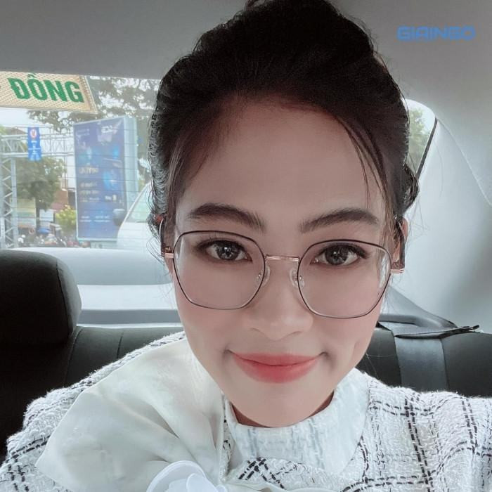 Chị gái hoa hậu Đặng Thu Thảo