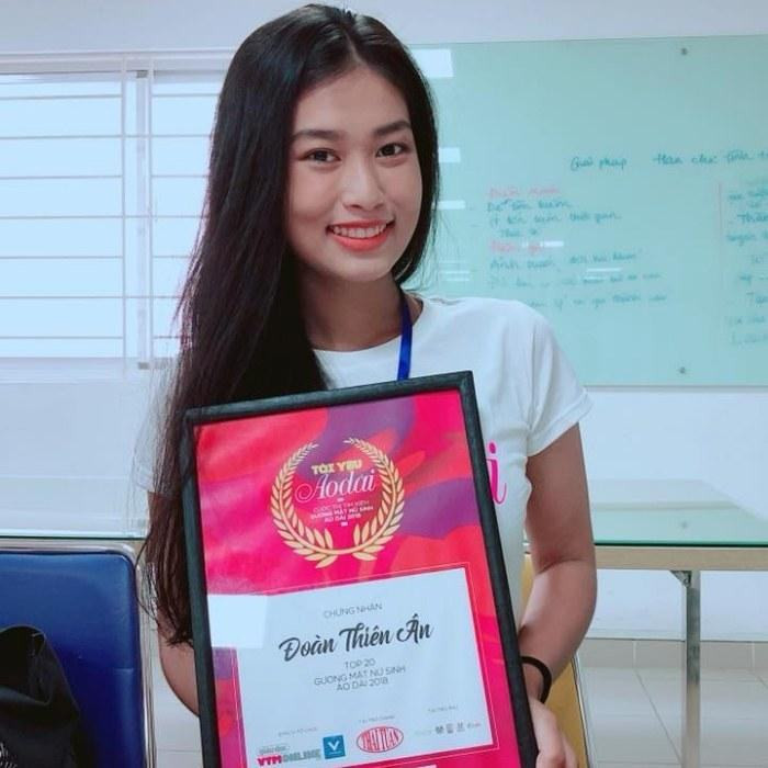 Nhan sắc đời thường của hoa hậu Đoàn Thiên  n