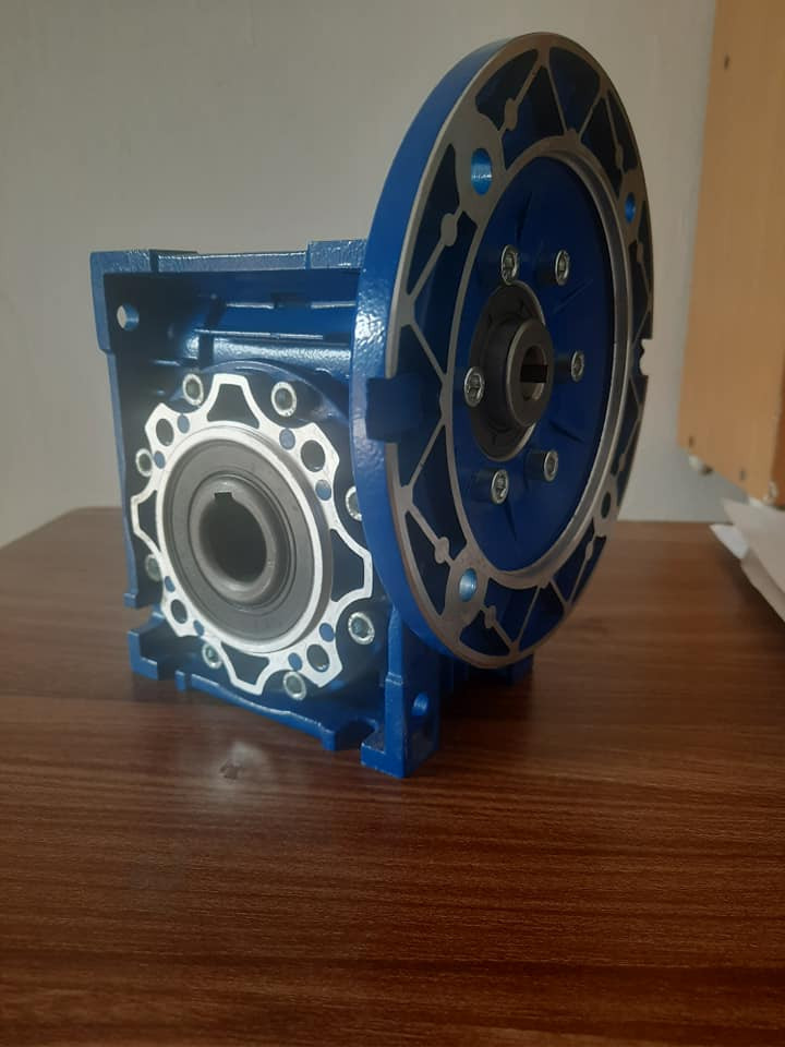 động cơ giảm tốc