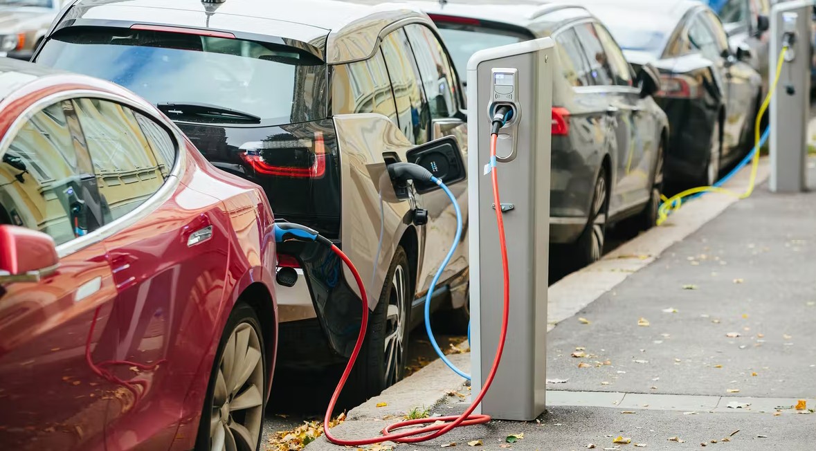 How Long Does It Take To Charge An Electric Car