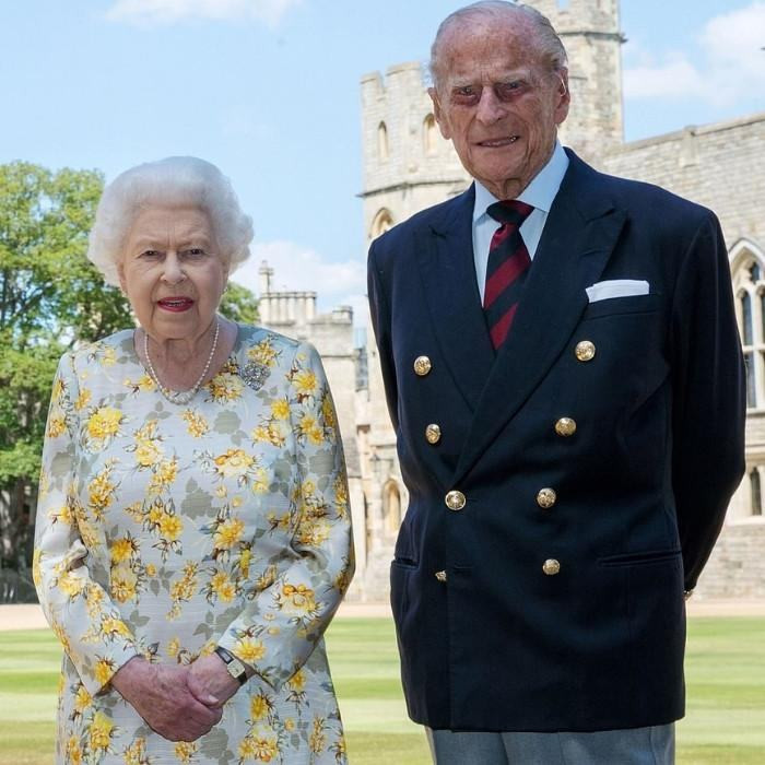 Chồng Nữ hoàng Elizabeth II là ai