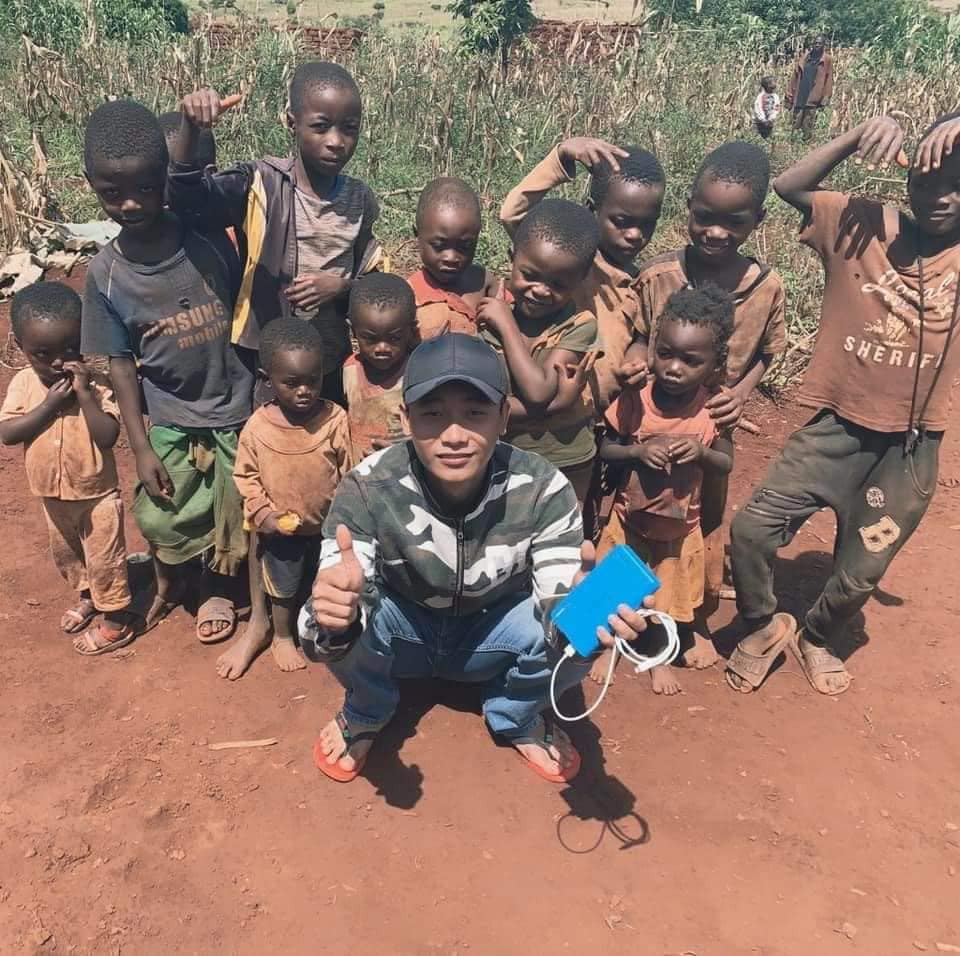 quang vinh vlogs la ai