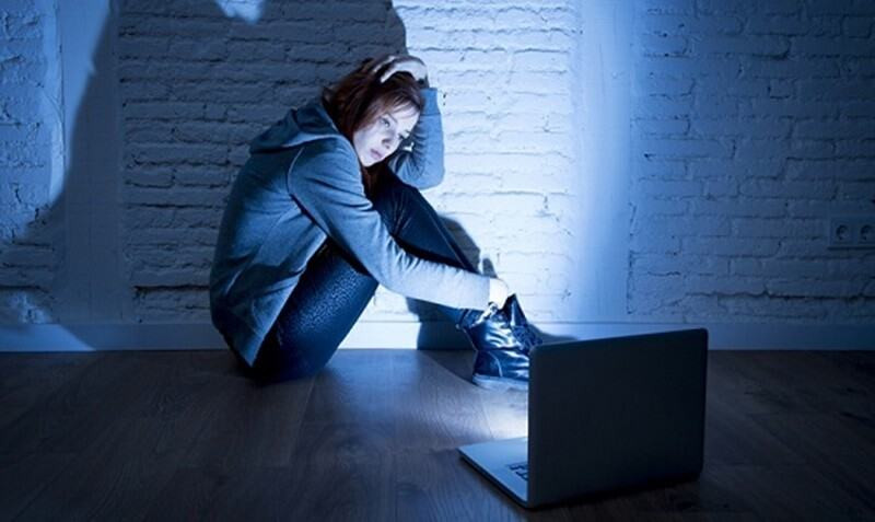 Mối nguy hiểm của việc stalk trên mạng xã hội?