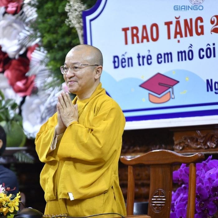 Thầy Thích Nhật Từ là ai