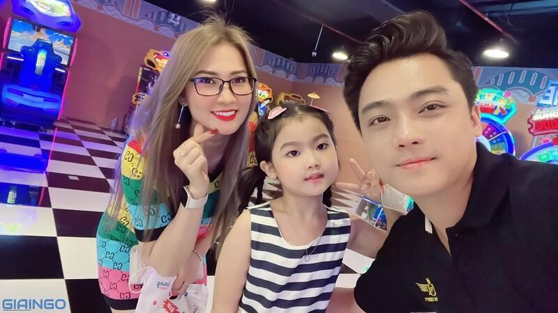 vợ thịnh kent là ai
