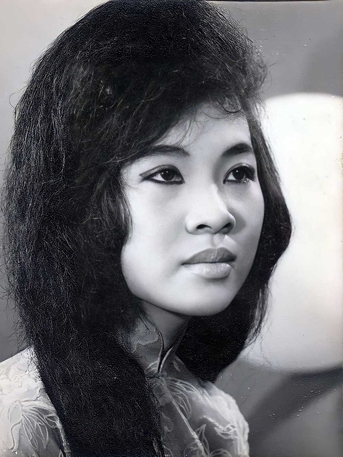 Tiểu sử ca sĩ Thanh Thúy trước 1975