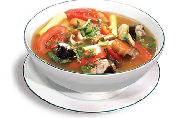 Canh chua lươn món ngon ngày hè cho bé ăn cùng cơm