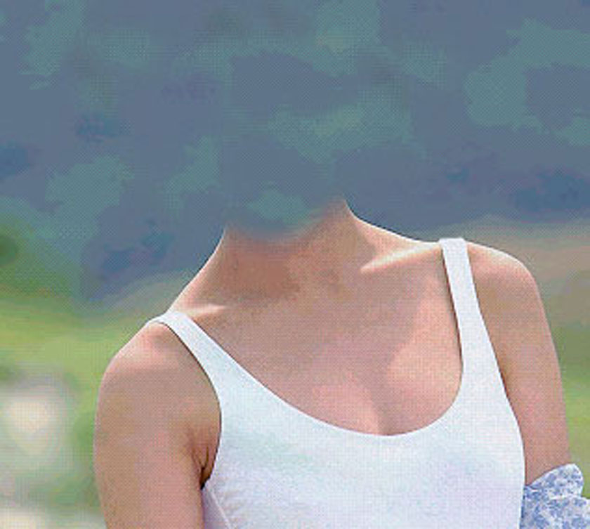 ghép đầu người này vào thân người kia trong photoshop