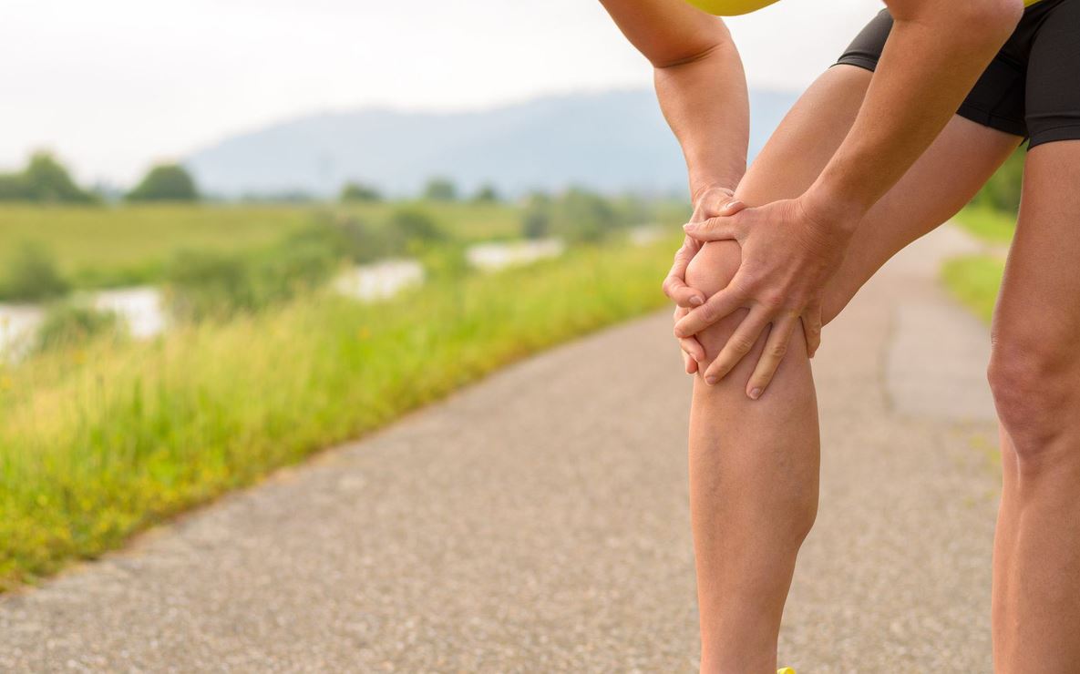 lỏng khớp gối có bị sao không