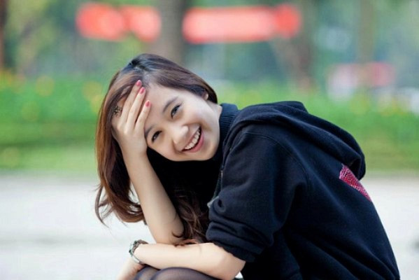 stt về nụ cười của con gái