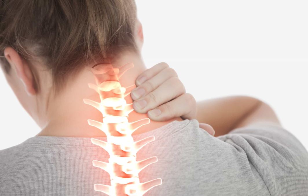 thoát vị địa đệm cổ
